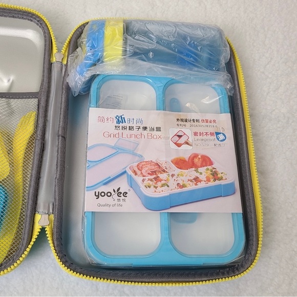 COO&KOO NWT Shark Blue Yellow Kids Lunchbox with Accesories - Picture 12 of 12